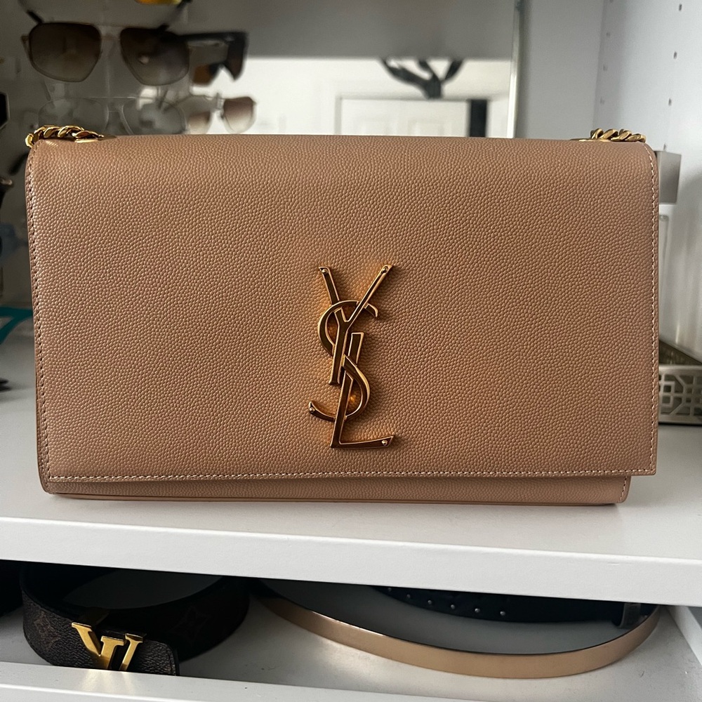 YSL KATE MEDIUM BAG IN GRAIN DE POUDRE